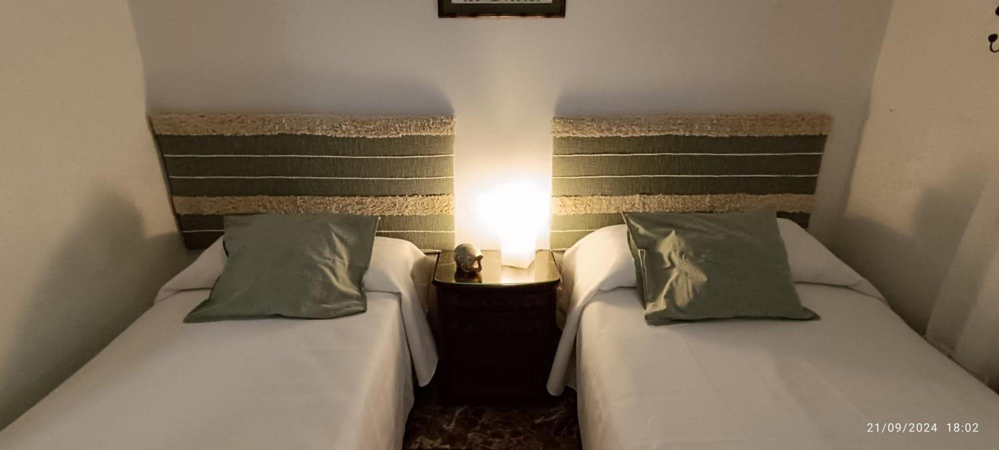 Amplio Apartamento Plaza Nueva Sevilla Eksteriør billede