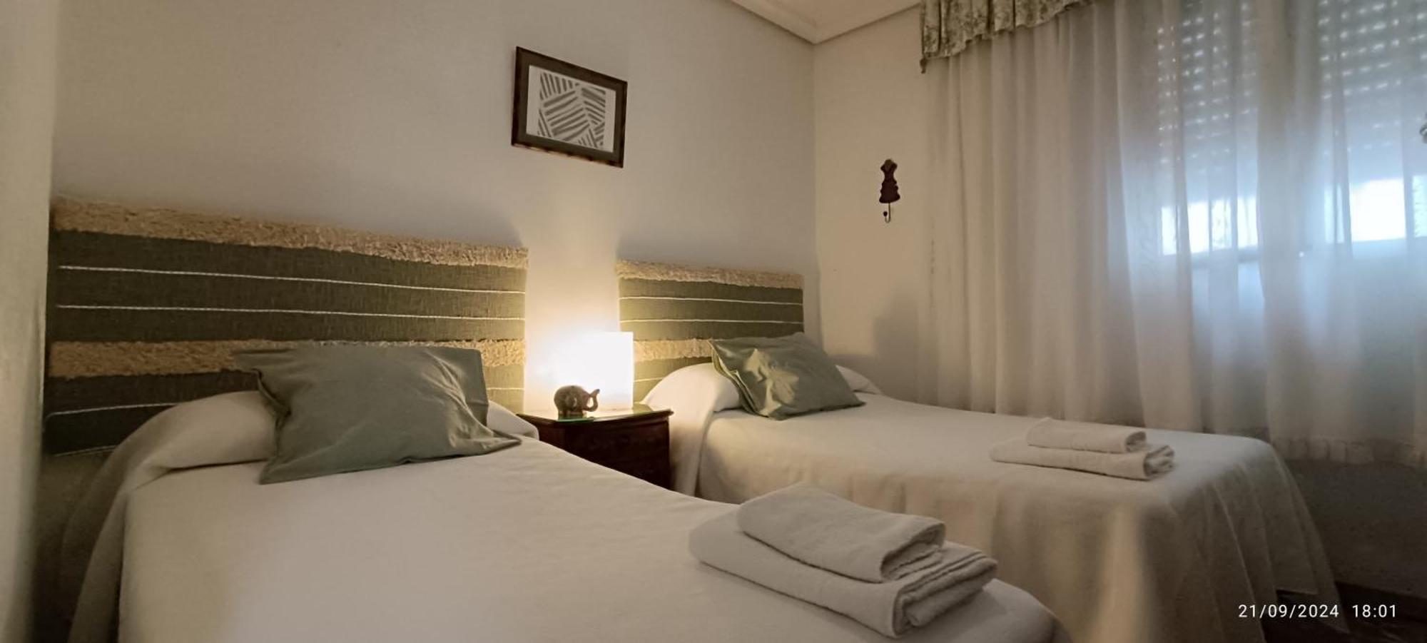 Amplio Apartamento Plaza Nueva Sevilla Eksteriør billede