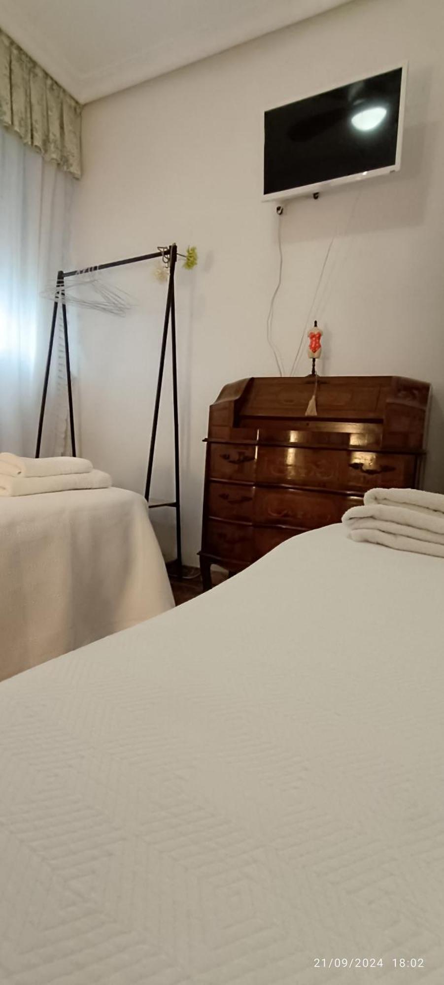 Amplio Apartamento Plaza Nueva Sevilla Eksteriør billede