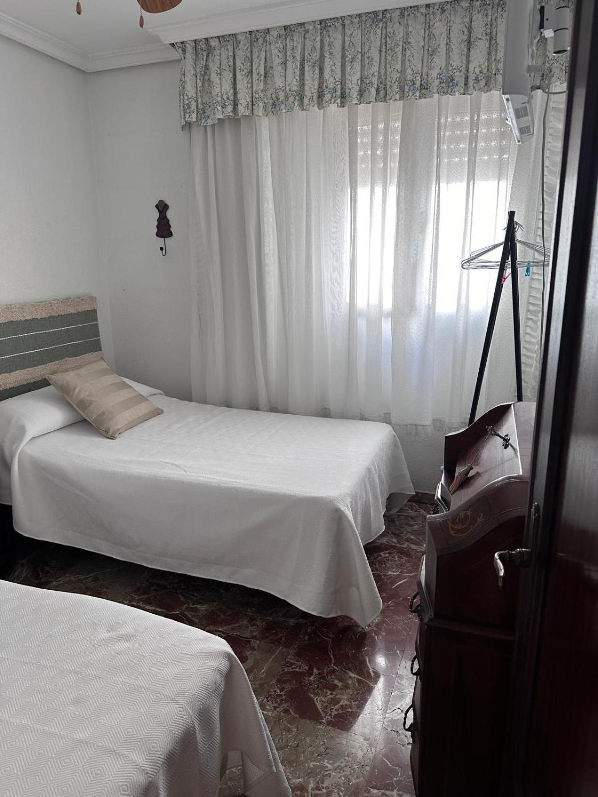 Amplio Apartamento Plaza Nueva Sevilla Eksteriør billede