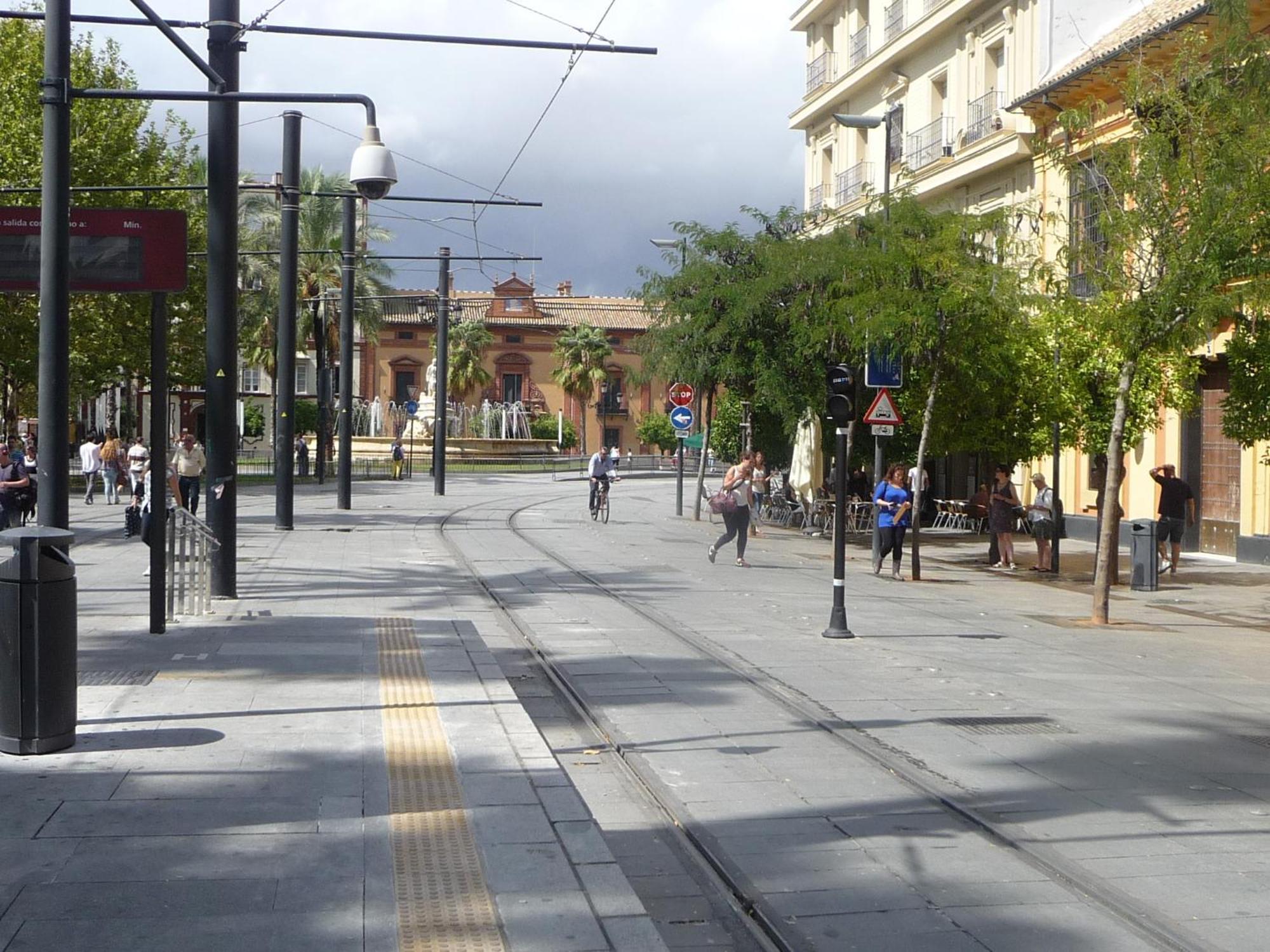 Amplio Apartamento Plaza Nueva Sevilla Eksteriør billede
